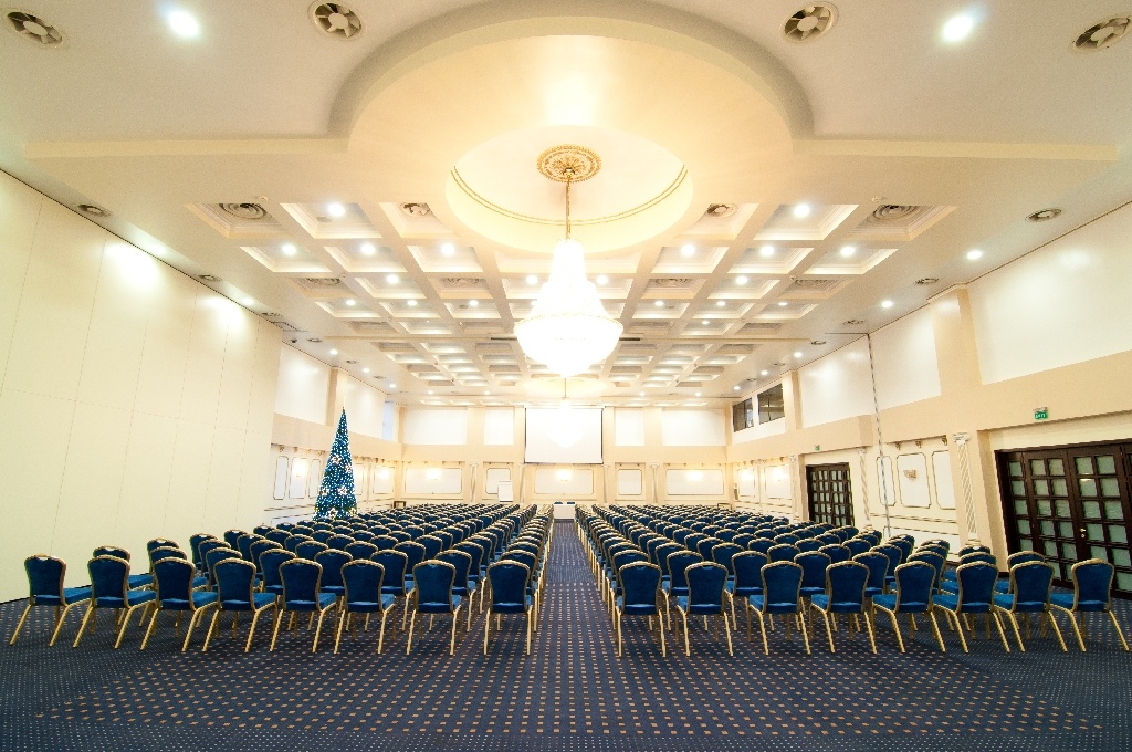 Sala Mihai Eminescu 4