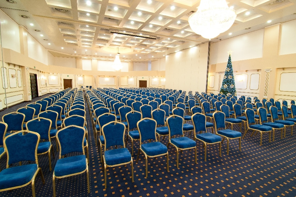 Sala Mihai Eminescu 6